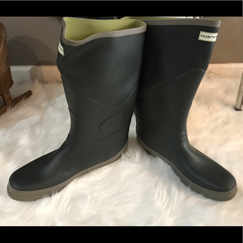 NEW Hunter Boots - Picture 3 of 8